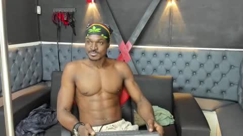 terranze_z online show from November 6, 8:23 pm