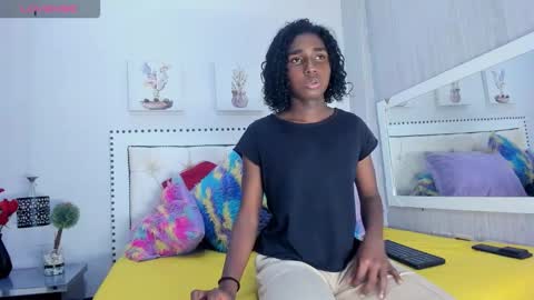 teylor_lovee online show from December 21, 9:01 pm