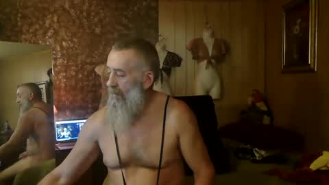 Snapshot of tha_commander69 chatting on December 27, 2:12 pm tha Commander69 online show from December 27, 2:12 pm