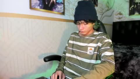 thanier_18 online show from February 28, 8:19 pm