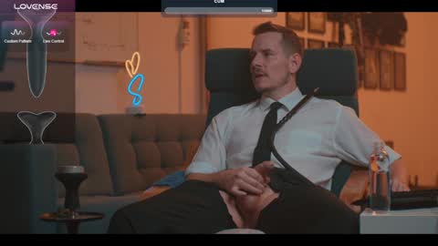 Snapshot of the_dilf chatting on January 31, 8:01 pm The DILF -  online show from January 31, 8:01 pm