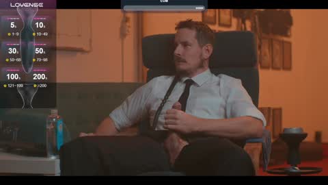 Snapshot of the_dilf chatting on December 23, 4:39 pm The DILF -  online show from December 23, 4:39 pm