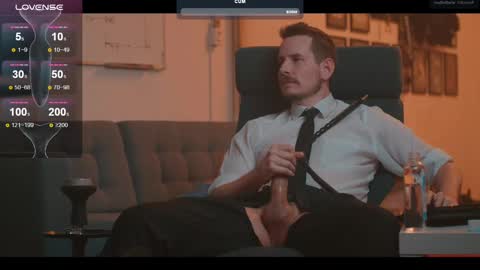 Snapshot of the_dilf chatting on February 21, 6:26 pm The DILF -  online show from February 21, 6:26 pm