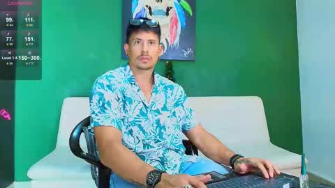 SCOTT  THEO  KAMERON  GENDERSON online show from December 18, 7:54 pm