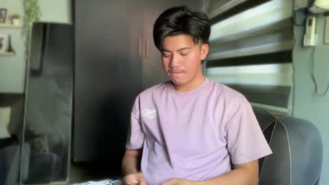 MrTakeItOff online show from November 5, 2:02 am