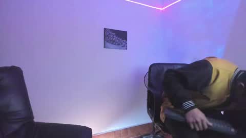 Danny online show from January 19, 1:10 am