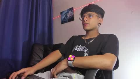 Danny online show from February 4, 4:05 am