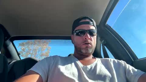 Snapshot of thedonald911 chatting on October 5, 6:23 pm Carter Bates online show from October 5, 6:23 pm