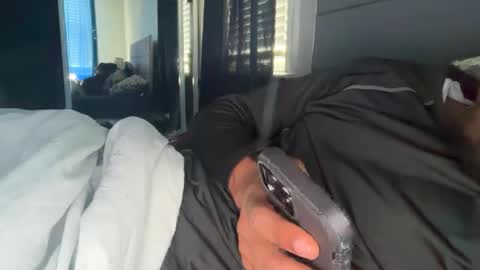 theeshooterr online show from January 26, 4:09 pm