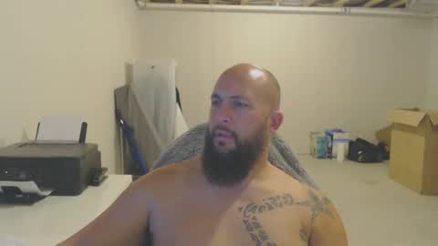 thehawaiian93 online show from November 18, 1:31 am