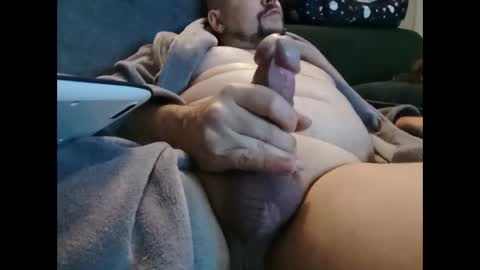 Snapshot of thehornyman916 chatting on February 1, 11:37 pm thehornyman916 online show from February 1, 11:37 pm