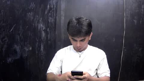 Snapshot of thehugecomeback chatting on February 14, 8:42 am Xerxis online show from February 14, 8:42 am