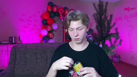 Sever online show from January 4, 4:54 pm