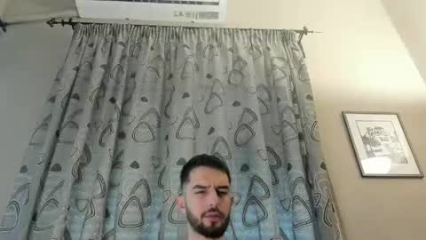 themmistokles online show from December 4, 10:24 am