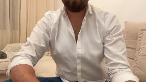 TheMonarchGoat online show from January 17, 7:20 pm