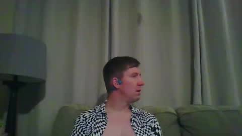 Daisy and Tim online show from February 13, 4:32 am