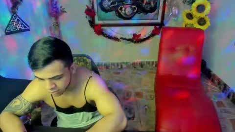 themuscularvenezuelanman online show from January 11, 3:13 am