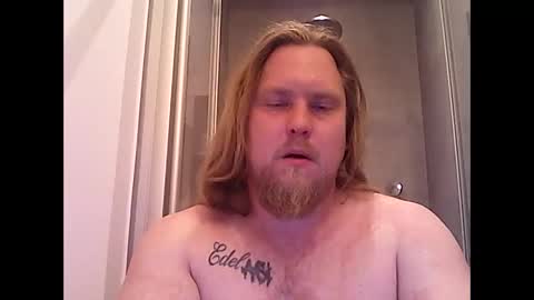 thenewdude1992 online show from October 6, 10:25 pm