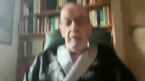 theowlandthe online show from December 25, 9:34 am