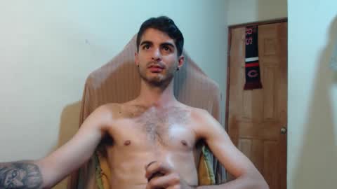 Snapshot of therazhanen chatting on September 20, 6:35 am Santiago Enrique online show from September 20, 6:35 am