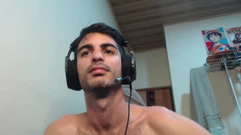 Snapshot of therazhanen chatting on March 10, 5:11 am Santiago Enrique online show from March 10, 5:11 am