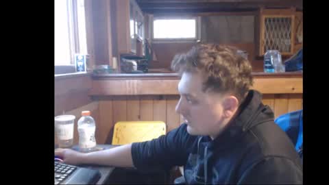 Snapshot of therealbigcheese0695 chatting on February 18, 10:03 pm therealbigcheese0695 online show from February 18, 10:03 pm