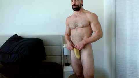 Yoshi online show from December 1, 6:11 pm