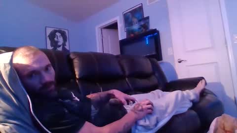 Snapshot of thesexorcist1984 chatting on September 18, 8:27 am James online show from September 18, 8:27 am