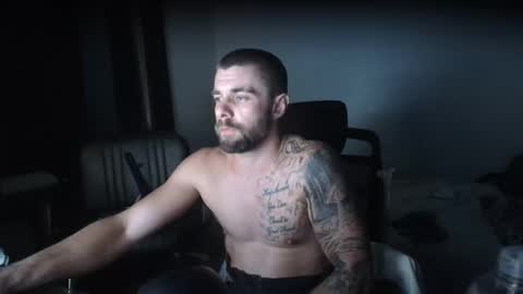 Snapshot of theufcfan_8181 chatting on October 20, 9:02 am troy online show from October 20, 9:02 am