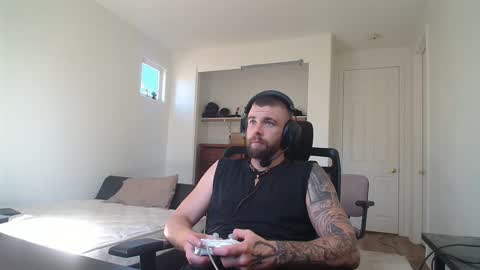 Snapshot of theufcfan_8181 chatting on September 9, 10:41 pm troy online show from September 9, 10:41 pm