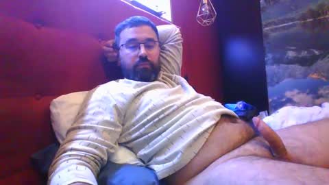 Snapshot of theviper1990 chatting on March 5, 11:16 pm Carlos1990 online show from March 5, 11:16 pm