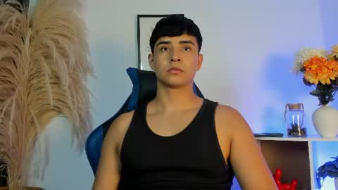Thiago  online show from June 27, 10:59 pm