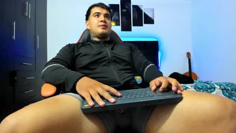 Thiago online show from April 5, 6:10 am