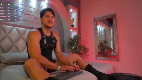 Thiago online show from October 2, 11:58 am