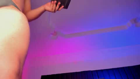 thiago_occonor online show from November 4, 8:10 pm