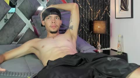 Thiago online show from May 27, 1:57 am