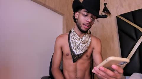 ThiagoFerreti online show from September 30, 3:56 am