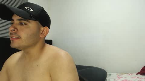 Thiago online show from January 8, 11:32 pm