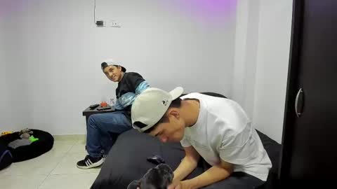 Thiago Wells online show from February 13, 1:40 am