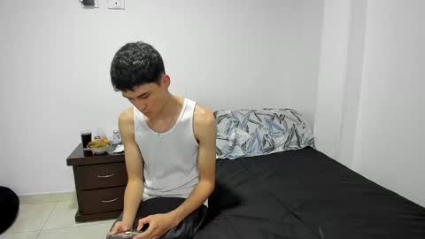 Thiago Wells online show from February 11, 1:52 am