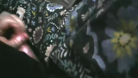 Snapshot of thisbloke96 chatting on October 21, 5:21 am thisbloke96 online show from October 21, 5:21 am