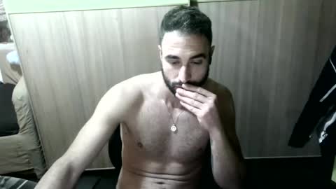 Thomas online show from December 3, 9:12 pm