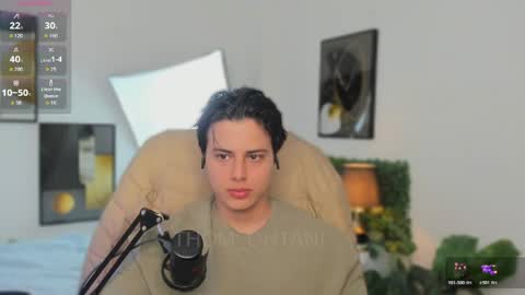 thom_ohtani online show from April 14, 12:55 am