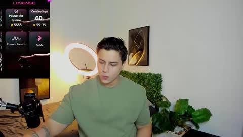 thom_ohtani online show from February 25, 9:27 pm