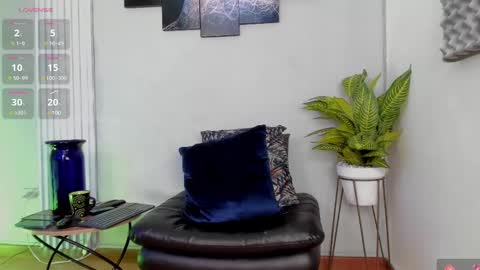 Snapshot of thomas_eliotts chatting on February 16, 7:27 pm Thomas Eliott   independent model online show from February 16, 7:27 pm