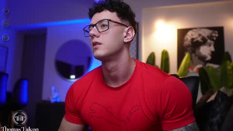 Thomas Falcon online show from February 2, 3:43 am