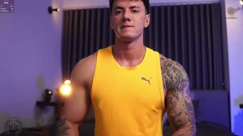 Thomas Falcon online show from October 16, 2:52 am