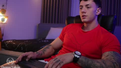 Thomas Falcon online show from December 13, 2:21 am