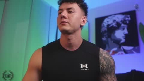 Thomas Falcon online show from December 15, 11:02 pm