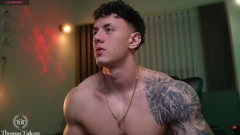 Thomas Falcon online show from December 5, 4:20 am